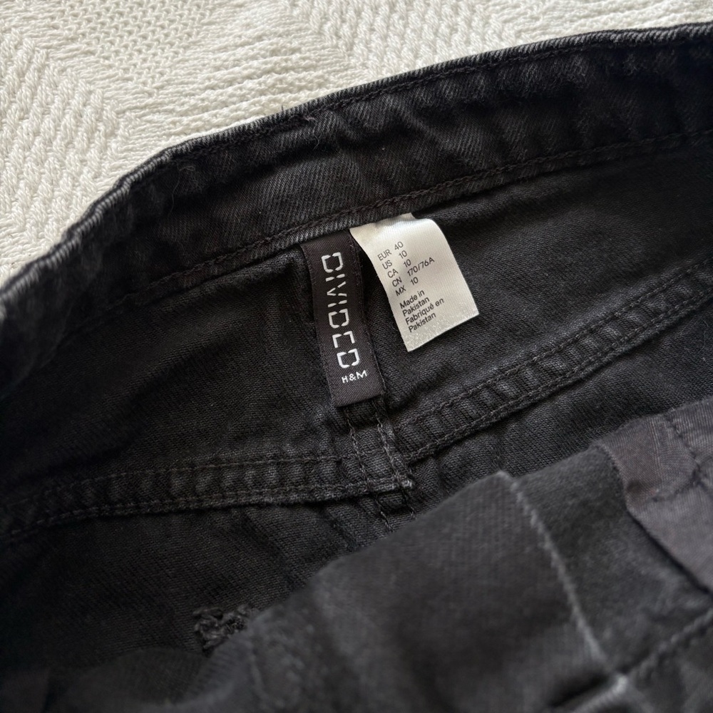 SOLD H&M black denim mini skirt - Picture 3 of 5